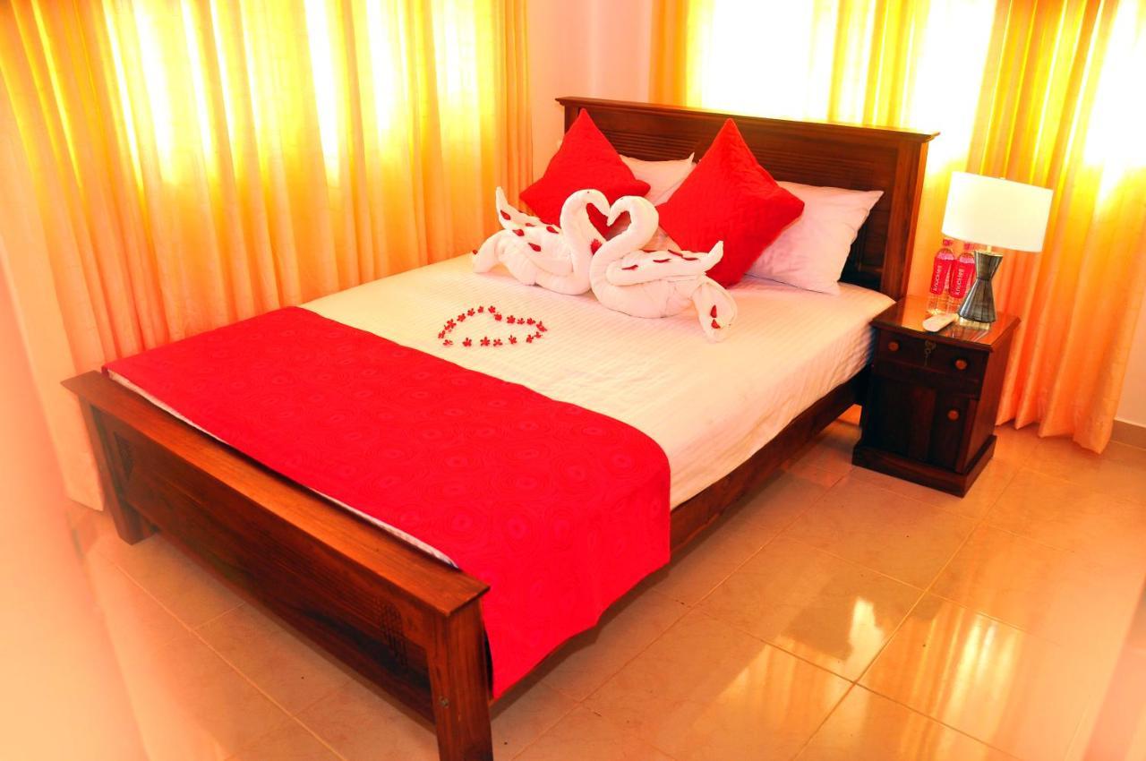 Hotel Senero House à Bentota Extérieur photo