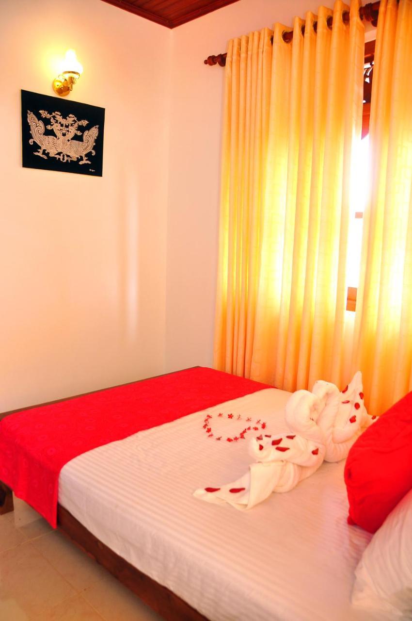 Hotel Senero House à Bentota Extérieur photo