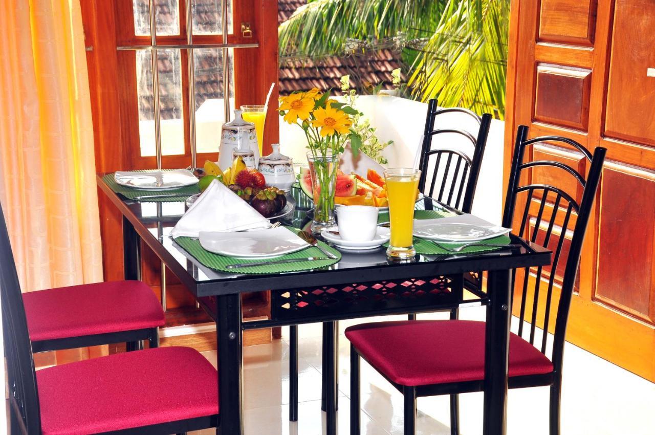Hotel Senero House à Bentota Extérieur photo